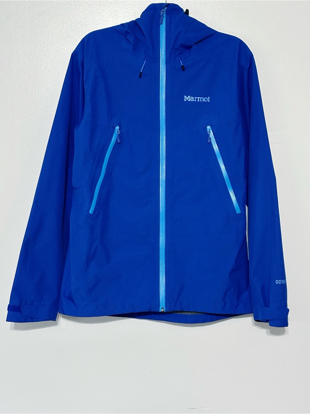 Marmot Knife Edge Waterproof Jacket in a vibrant blue Men's Size Medium